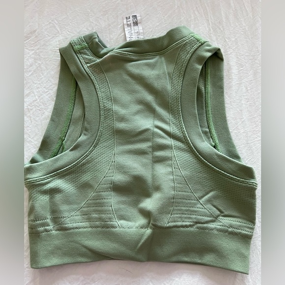 Alphalete seamless crop size small - Picture 2 of 3